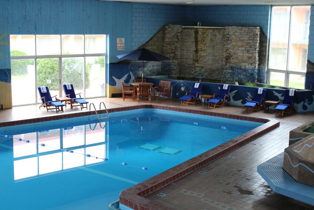 Rodeway Inn & Suites Rockford Dış mekan fotoğraf