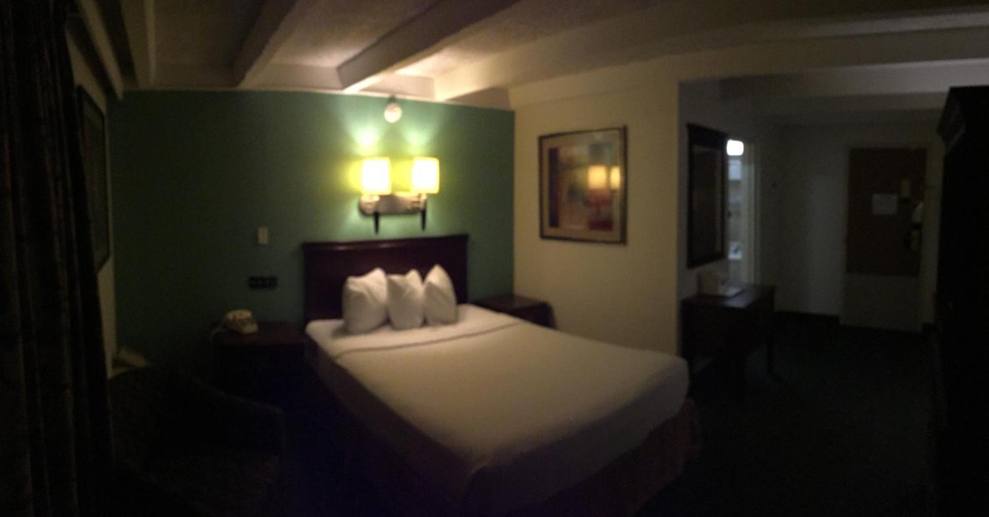 Rodeway Inn & Suites Rockford Dış mekan fotoğraf