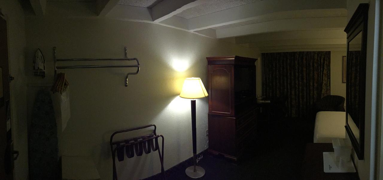 Rodeway Inn & Suites Rockford Dış mekan fotoğraf