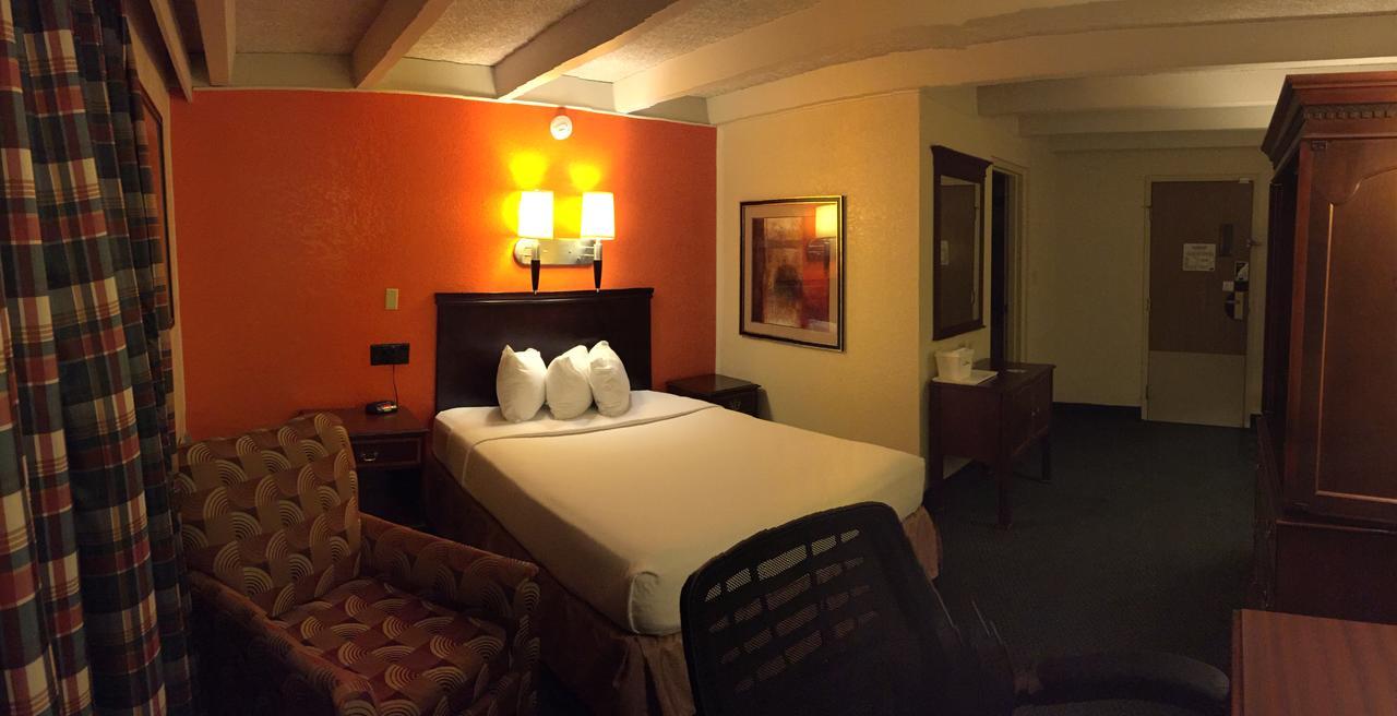 Rodeway Inn & Suites Rockford Dış mekan fotoğraf