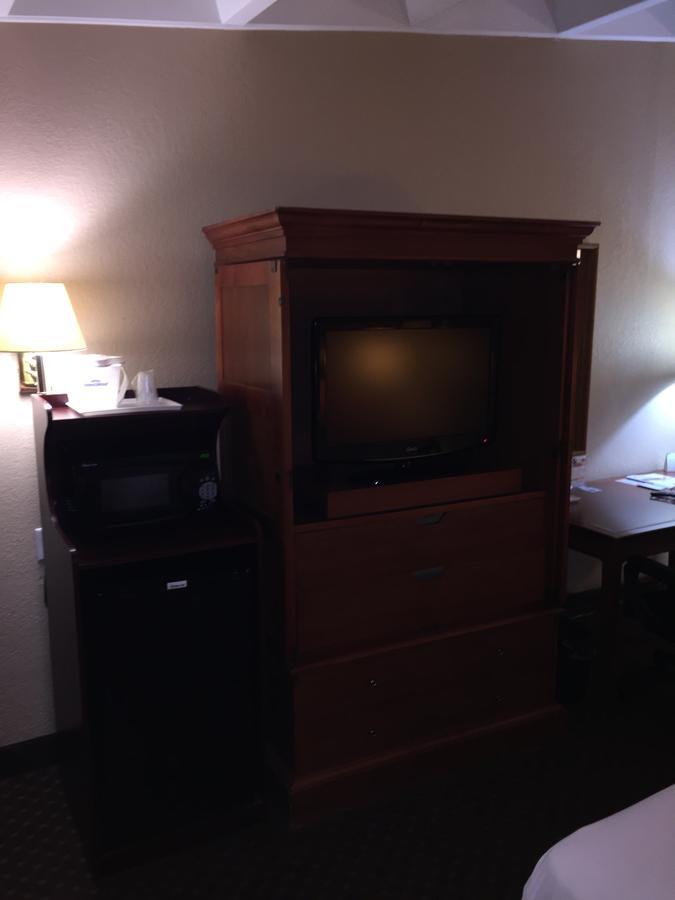 Rodeway Inn & Suites Rockford Dış mekan fotoğraf